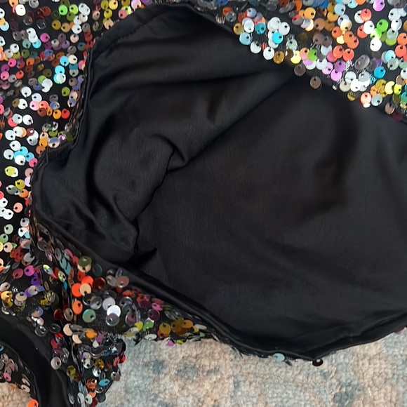 Fabulous Drawstring Never Worn Sequin Track Shorts - Medium - Picture 4 of 5